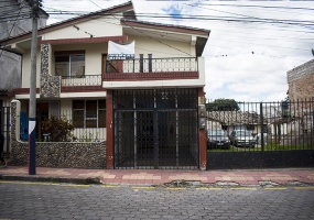 Modesto Peñaherrera y Pedro Moncayo, Cotacachi, ,Casa,En Venta,Modesto Peñaherrera y Pedro Moncayo,2,1003